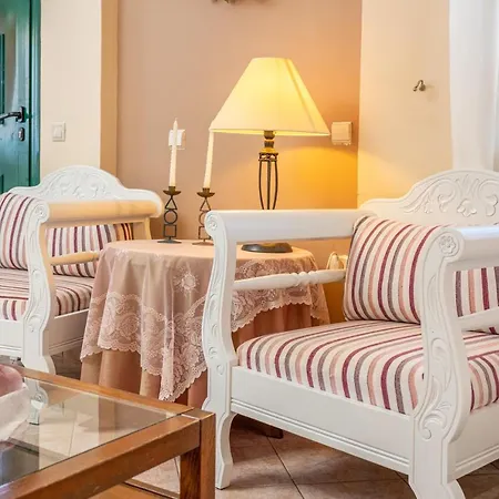 Artemis Superb 2 Bedroom 700 M Away From The * Minia