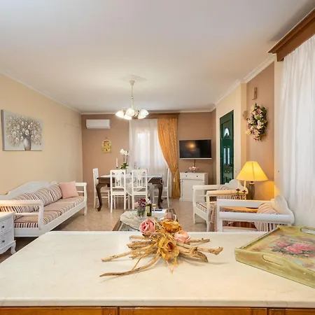 Artemis Superb 2 Bedroom 700 M Away From The *