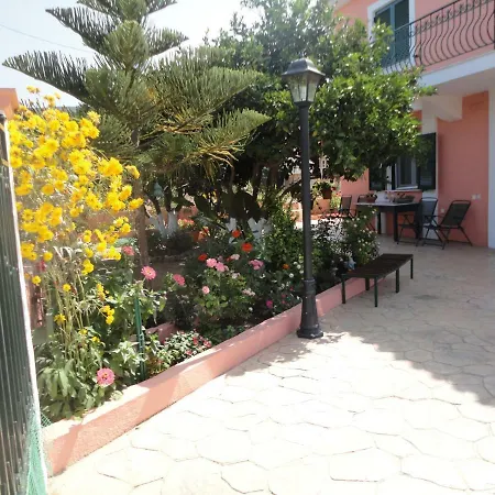 Artemis Superb 2 Bedroom 700 M Away From The Minia