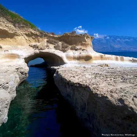 Artemis Superb 2 Bedroom 700 M Away From The