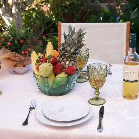 Artemis Superb 2 Bedroom 700 M Away From The شقة